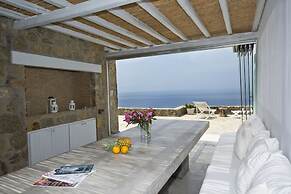 White Rock Suites & Villas