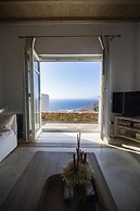 White Rock Suites & Villas