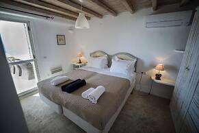 White Rock Suites & Villas