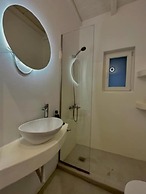 White Rock Suites & Villas