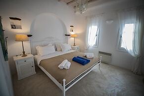 White Rock Suites & Villas