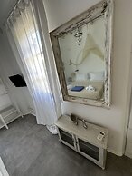 White Rock Suites & Villas