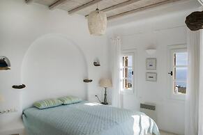 White Rock Suites & Villas