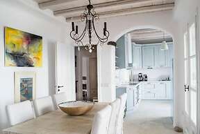 White Rock Suites & Villas