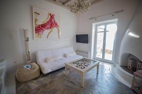 White Rock Suites & Villas