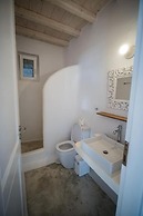 White Rock Suites & Villas