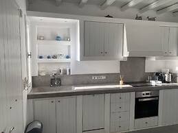 White Rock Suites & Villas