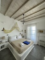 White Rock Suites & Villas