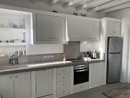 White Rock Suites & Villas