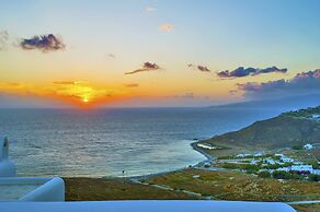 White Rock Suites & Villas