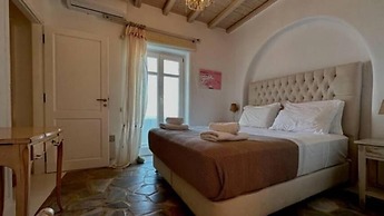 White Rock Suites & Villas