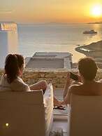 White Rock Suites & Villas