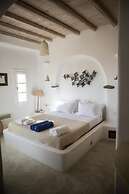 White Rock Suites & Villas