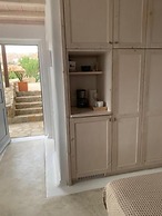 White Rock Suites & Villas