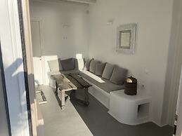 White Rock Suites & Villas