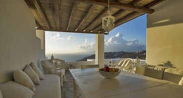 White Rock Suites & Villas