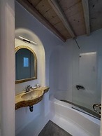 White Rock Suites & Villas