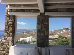 White Rock Suites & Villas