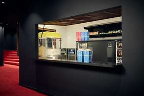 Corendon Apartments Amsterdam Schiphol Airport Hotel