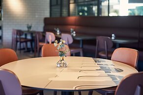 Corendon Apartments Amsterdam Schiphol Airport Hotel