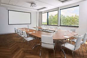 Corendon Apartments Amsterdam Schiphol Airport Hotel