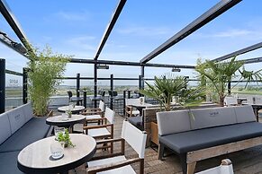 Corendon Apartments Amsterdam Schiphol Airport Hotel