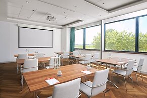 Corendon Apartments Amsterdam Schiphol Airport Hotel