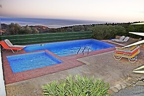 Paterakis Studio's Triopetra