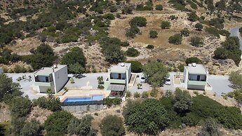 Paterakis Studio's Triopetra