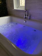 Inviting 1-bed House in Bradford