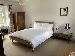 Frizenham Farmhouse B&B