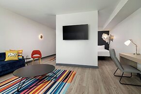 Aloft Florence