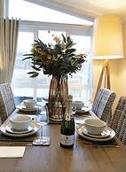 Hollicarrs - The Rushes