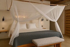 RCH Luxury Hotel & Pool