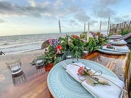 RCH Luxury Hotel & Pool