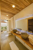 RCH Luxury Hotel & Pool