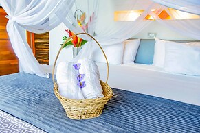 RCH Luxury Hotel & Pool