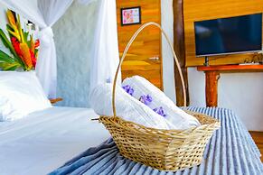 RCH Luxury Hotel & Pool