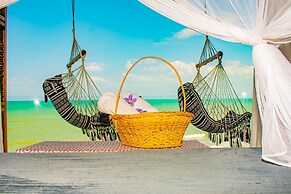 RCH Luxury Hotel & Pool