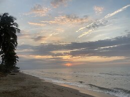 RCH Luxury Hotel & Pool