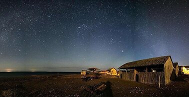 RCH Luxury Hotel & Pool