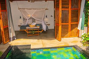 RCH Luxury Hotel & Pool