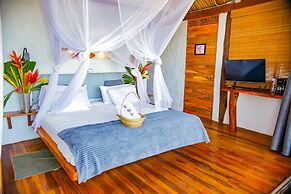 RCH Luxury Hotel & Pool