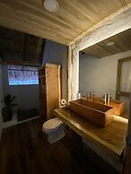 RCH Luxury Hotel & Pool