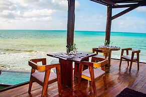 RCH Luxury Hotel & Pool