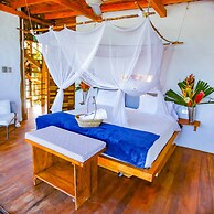 RCH Luxury Hotel & Pool