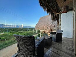 RCH Luxury Hotel & Pool
