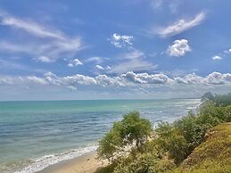 RCH Luxury Hotel & Pool