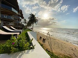 RCH Luxury Hotel & Pool