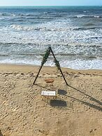 RCH Luxury Hotel & Pool